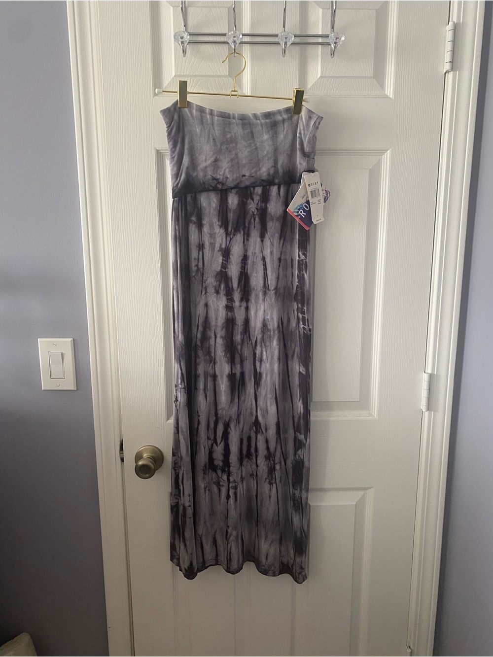 Roxy Gray Tie-Dye Strapless Maxi Dress